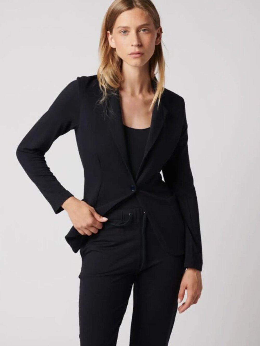 Majestic Filatures Soft Touch One Button Deluxe Teeshirt Blazer in Black